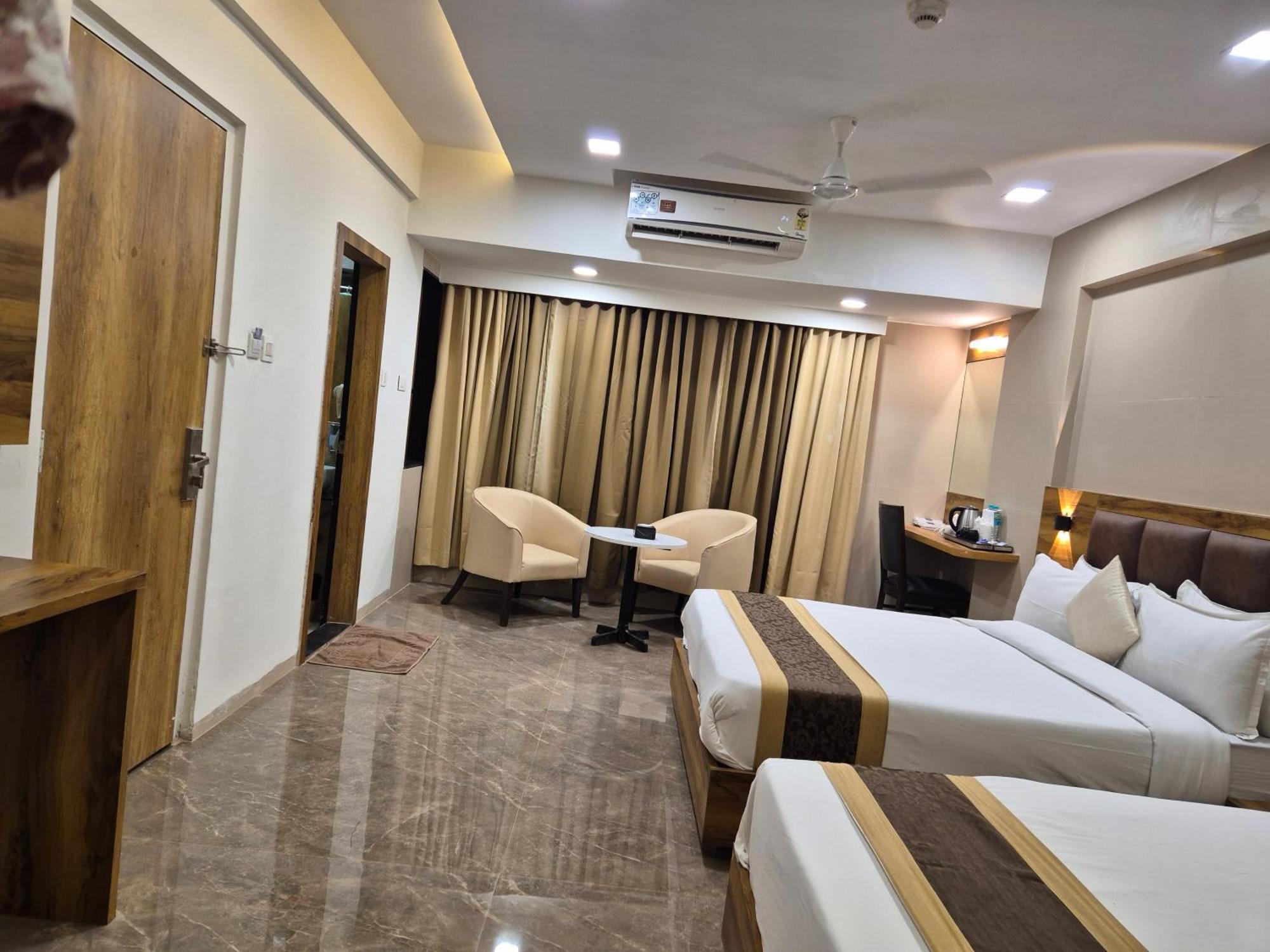 Hotel Grace Galaxy Mumbai Exterior foto